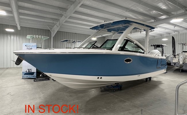 2026 Robalo R257 Atlas Blue/White
